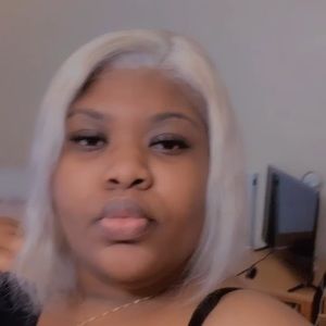 Meet your Posher, Claudette